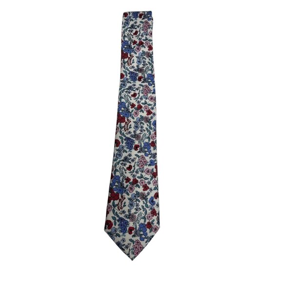 Taylor & Wright Floral Tie With Blue & Red Design 100% Polyester Slim Fit - Picture 3 of 6